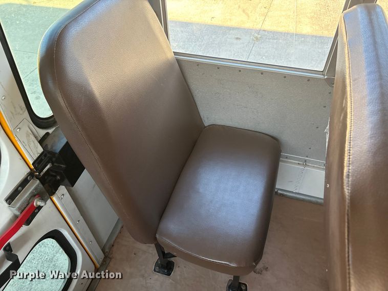 image for item DV5008 2010 Blue Bird Vision school bus