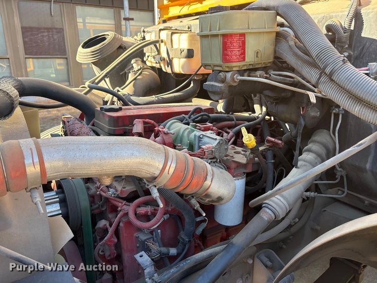 image for item DV5008 2010 Blue Bird Vision school bus