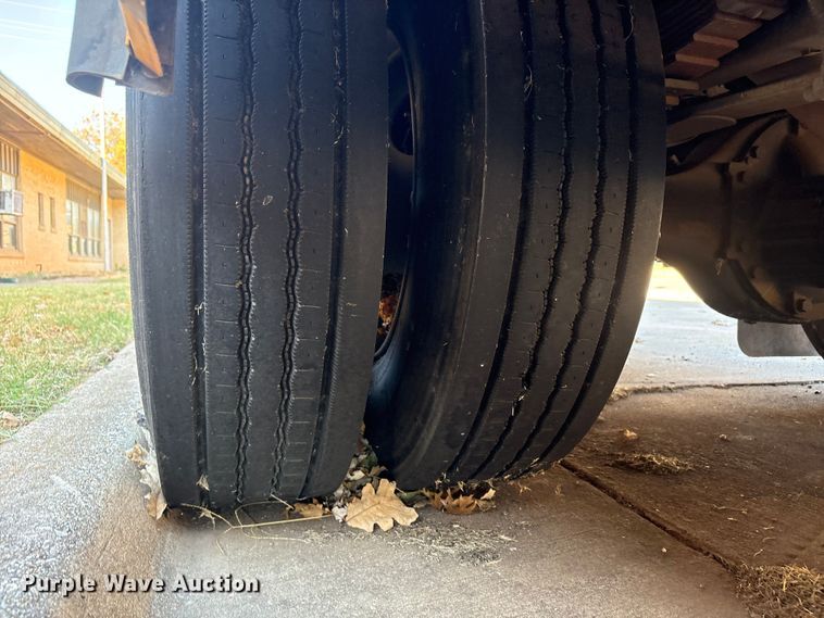 image for item DV5008 2010 Blue Bird Vision school bus