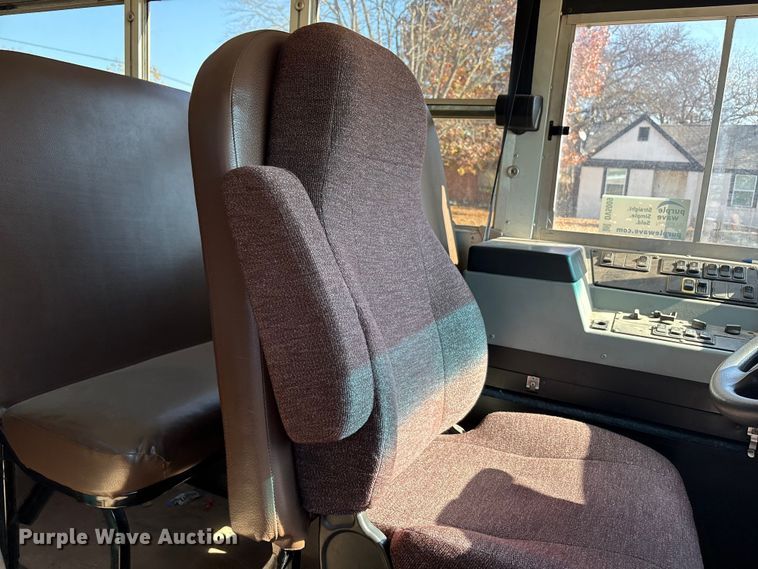 image for item DV5009 2010 Blue Bird Bb Conventional school bus