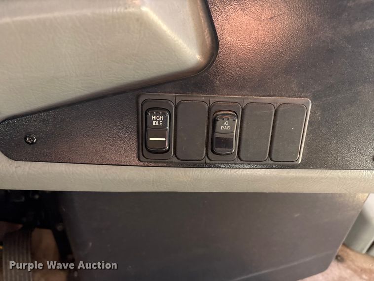 image for item DV5009 2010 Blue Bird Bb Conventional school bus