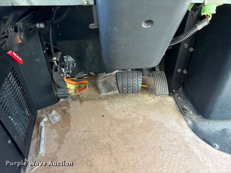 image for item DV5009 2010 Blue Bird Bb Conventional school bus