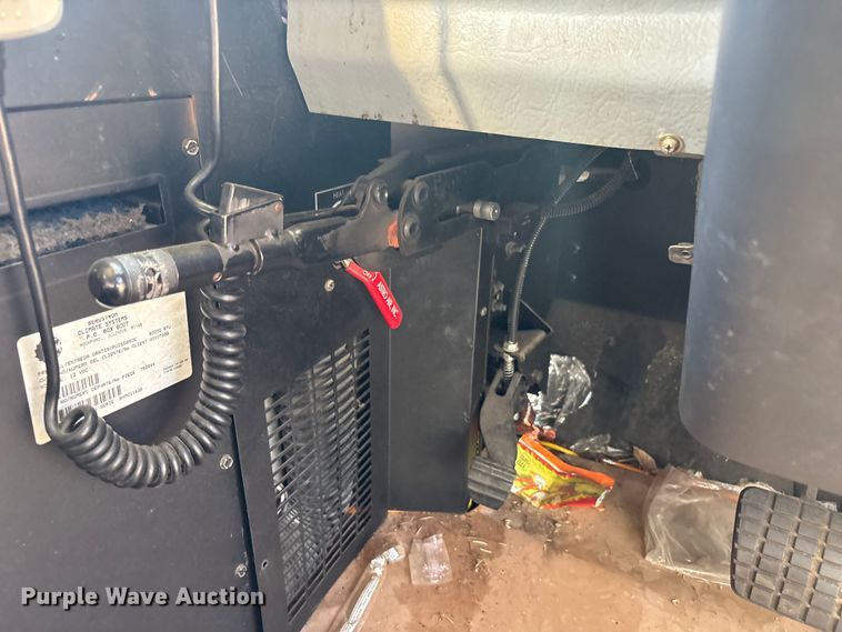 image for item DV5009 2010 Blue Bird Bb Conventional school bus