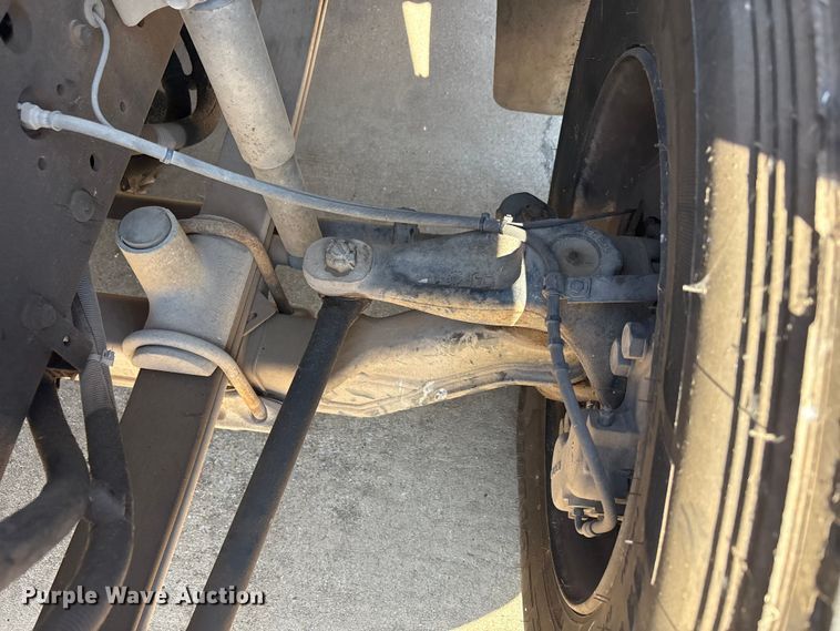 image for item DV5009 2010 Blue Bird Bb Conventional school bus