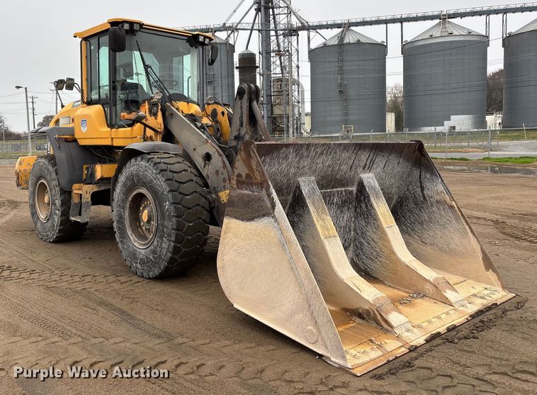 image for item DW7298 2014 Volvo L90G wheel loader