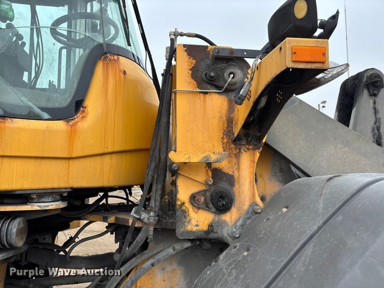 image for item DW7298 2014 Volvo L90G wheel loader