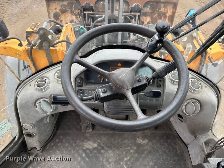 image for item DW7298 2014 Volvo L90G wheel loader
