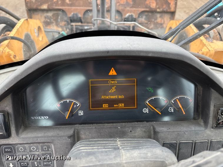image for item DW7298 2014 Volvo L90G wheel loader