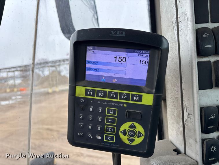 image for item DW7298 2014 Volvo L90G wheel loader