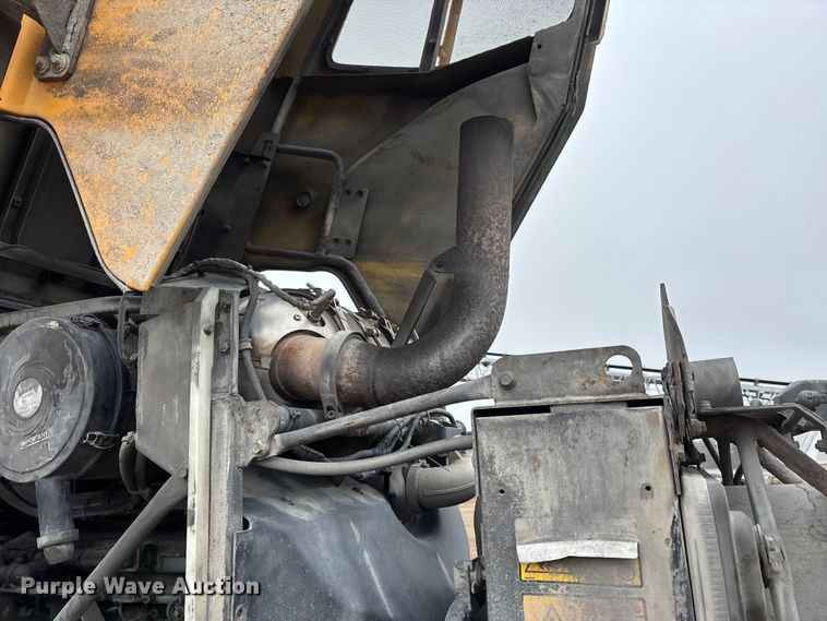 image for item DW7298 2014 Volvo L90G wheel loader