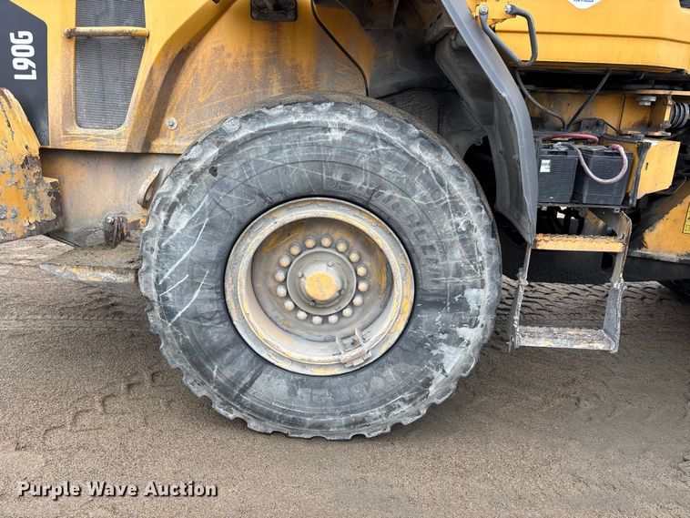 image for item DW7298 2014 Volvo L90G wheel loader