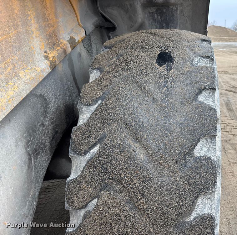 image for item DW7298 2014 Volvo L90G wheel loader