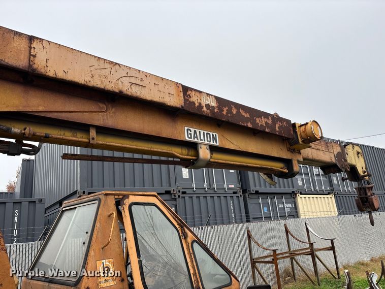 image for item DW7299 1975 Galion 150 Series A crane
