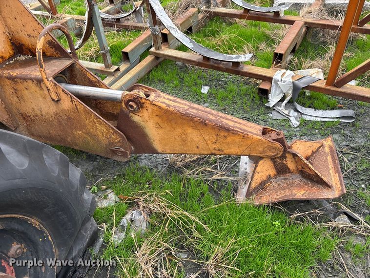 image for item DW7299 1975 Galion 150 Series A crane