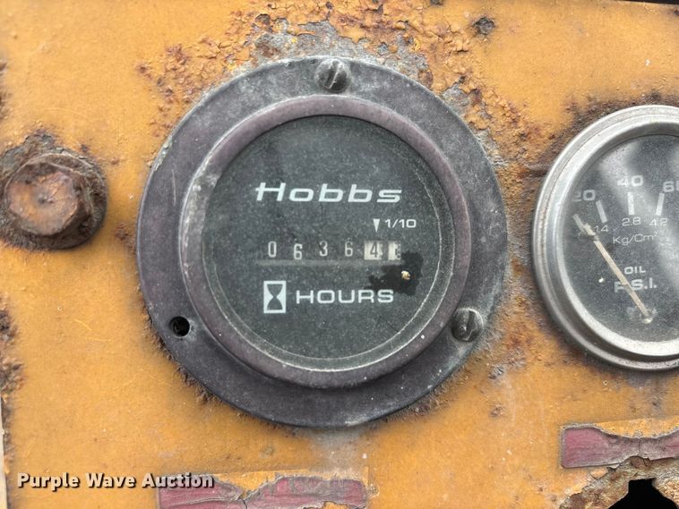 image for item DW7299 1975 Galion 150 Series A crane