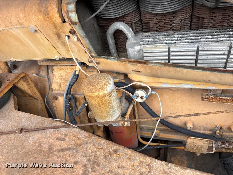 image for item DW7299 1975 Galion 150 Series A crane