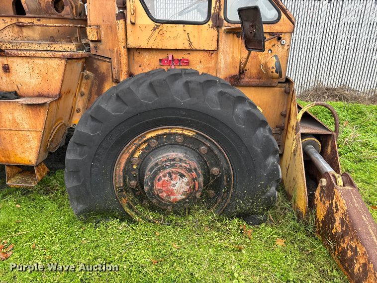 image for item DW7299 1975 Galion 150 Series A crane