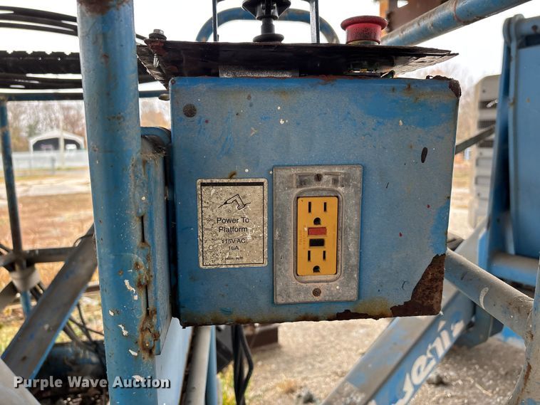 image for item DW7300 1998 Genie Z-45/22 boom lift