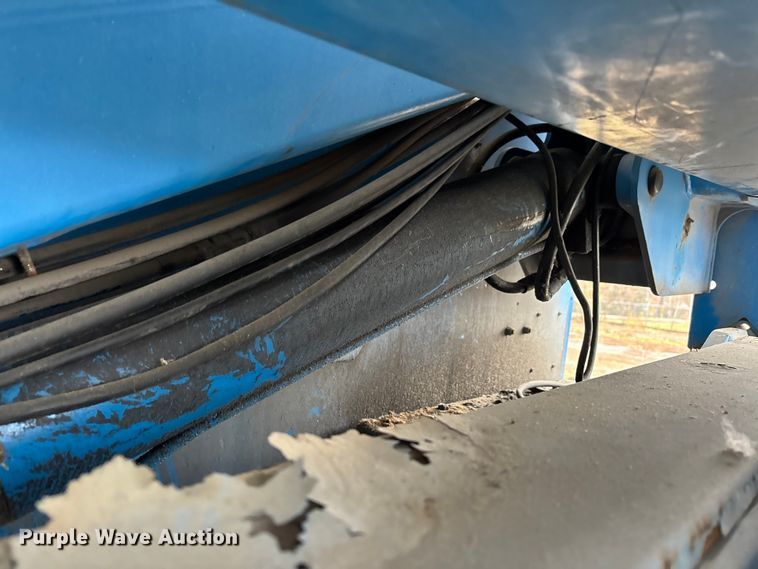 image for item DW7300 1998 Genie Z-45/22 boom lift