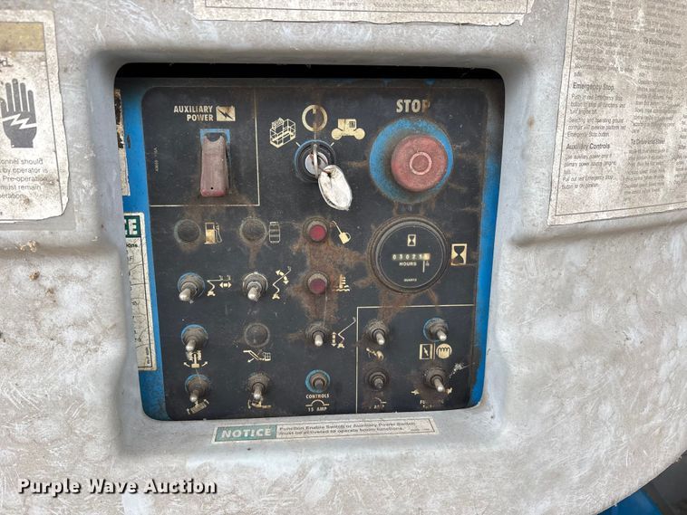 image for item DW7300 1998 Genie Z-45/22 boom lift