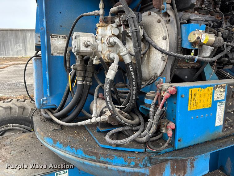 image for item DW7300 1998 Genie Z-45/22 boom lift