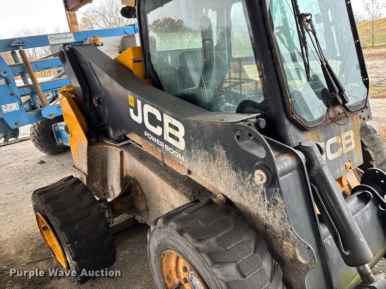 image for item DW7301 2011 JCB 260 skid steer loader