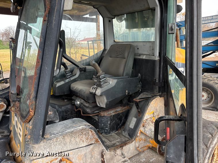 image for item DW7301 2011 JCB 260 skid steer loader