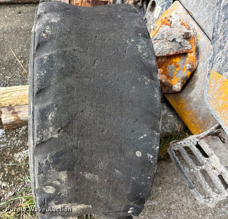 image for item DW7301 2011 JCB 260 skid steer loader