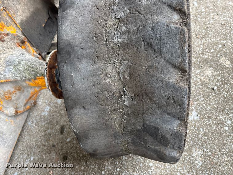 image for item DW7301 2011 JCB 260 skid steer loader