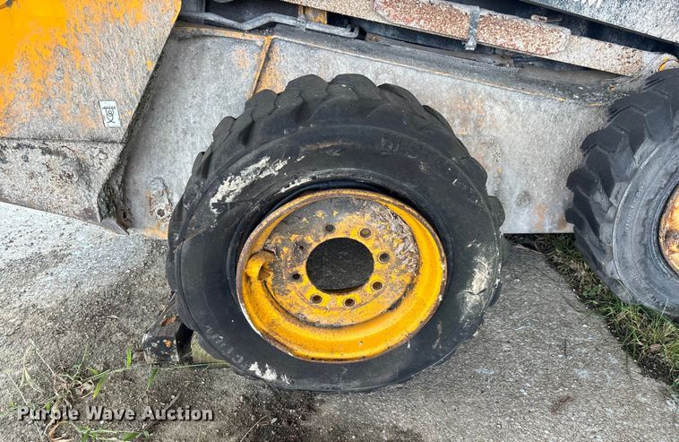 image for item DW7301 2011 JCB 260 skid steer loader