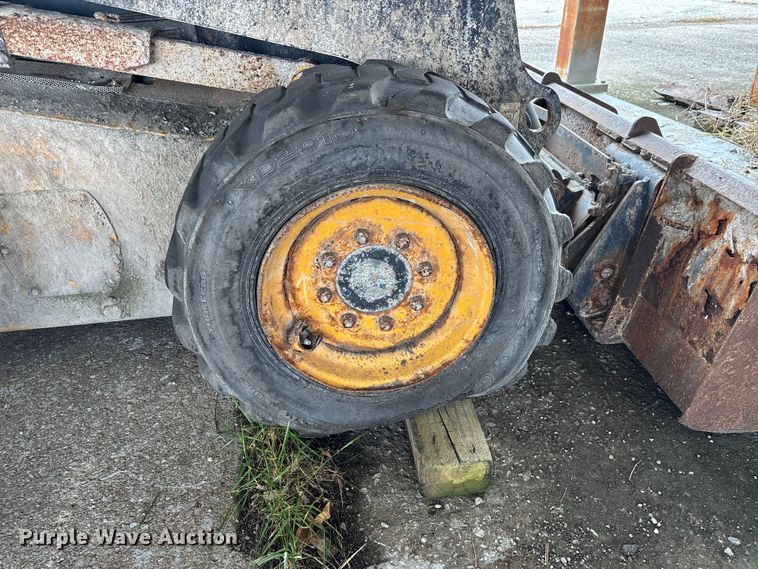 image for item DW7301 2011 JCB 260 skid steer loader