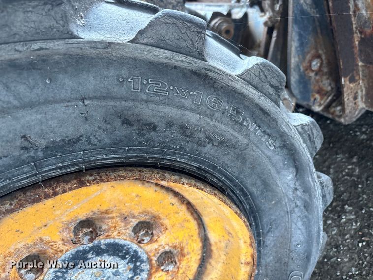 image for item DW7301 2011 JCB 260 skid steer loader