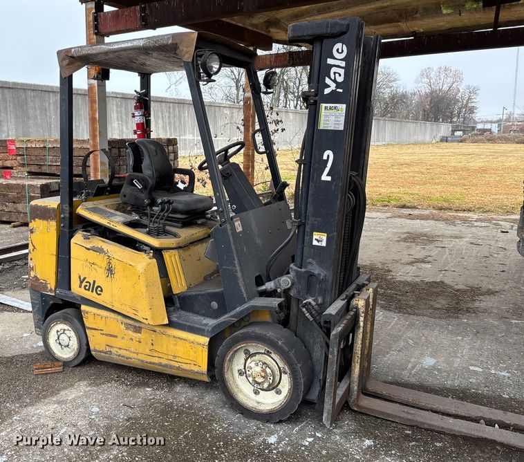image for item DW7302 Yale GLC060TGNUAE084 forklift
