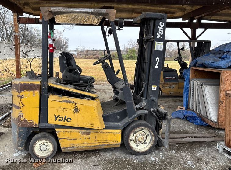 image for item DW7302 Yale GLC060TGNUAE084 forklift