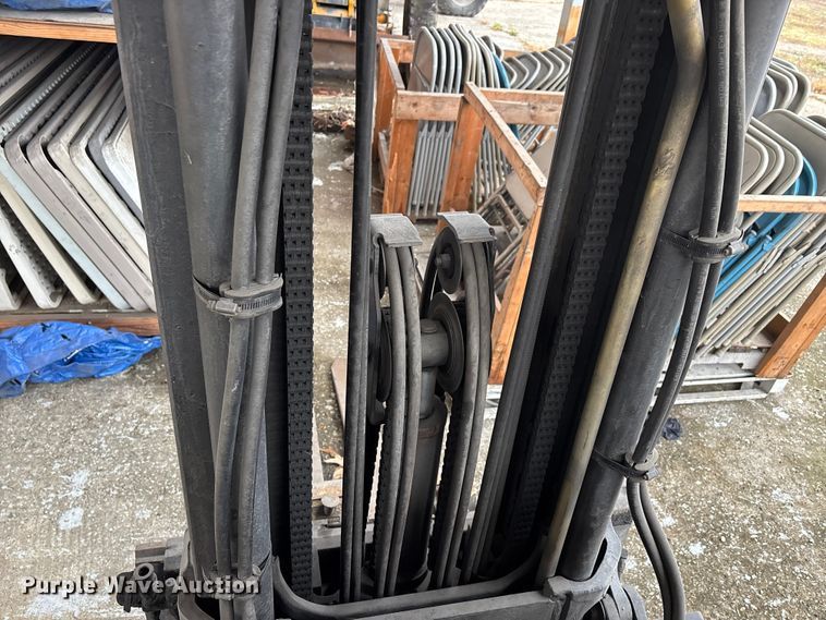 image for item DW7302 Yale GLC060TGNUAE084 forklift