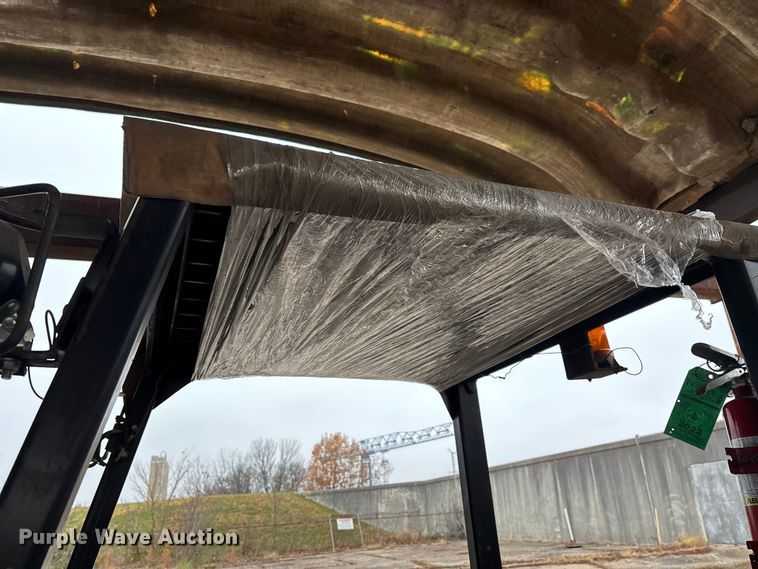 image for item DW7302 Yale GLC060TGNUAE084 forklift