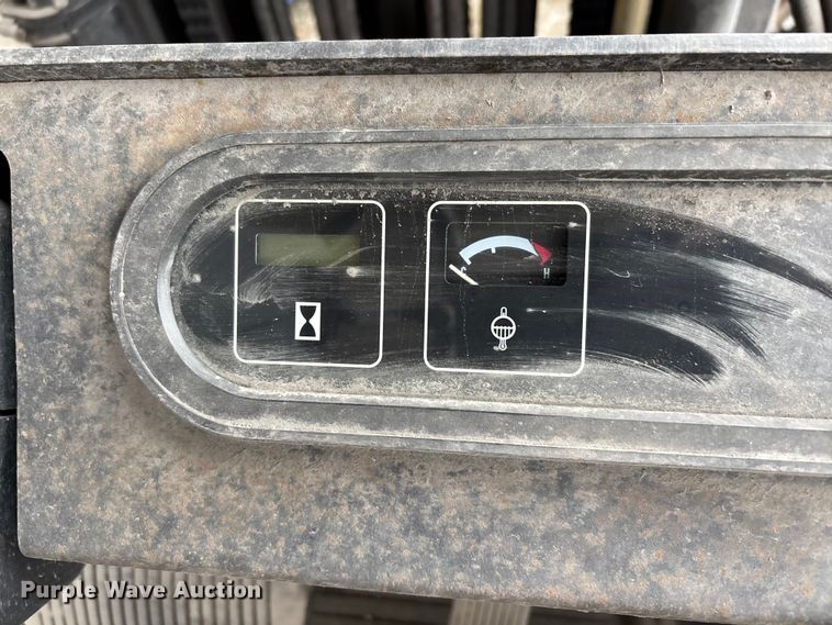 image for item DW7302 Yale GLC060TGNUAE084 forklift