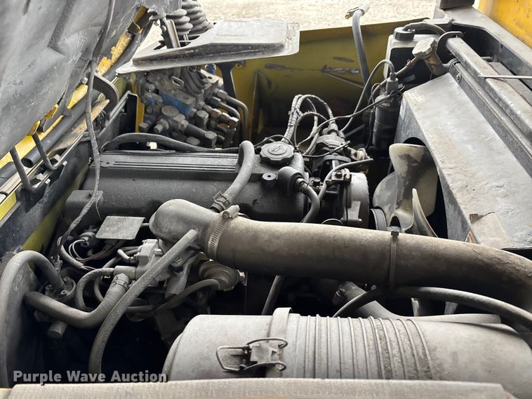 image for item DW7302 Yale GLC060TGNUAE084 forklift