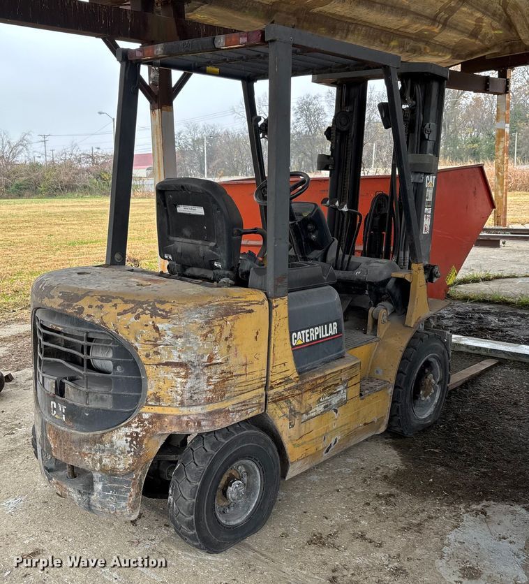image for item DW7303 Caterpillar GP25K forklift