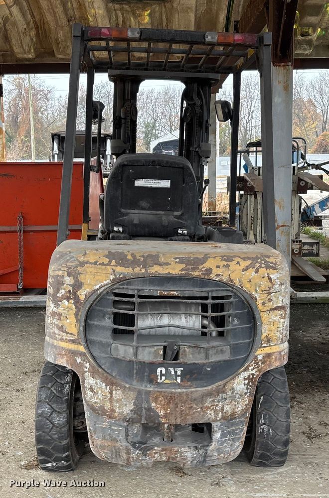 image for item DW7303 Caterpillar GP25K forklift