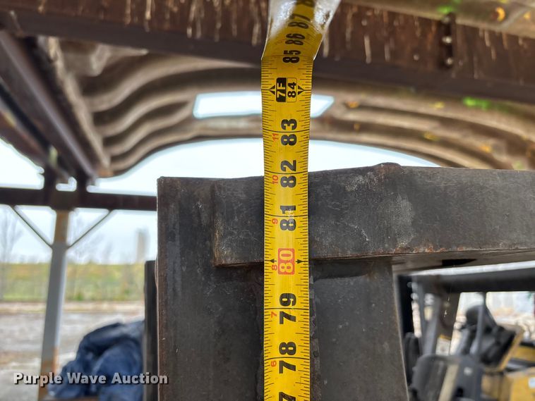 image for item DW7303 Caterpillar GP25K forklift