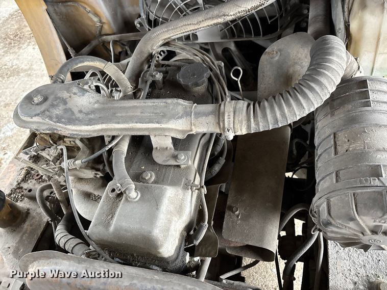 image for item DW7303 Caterpillar GP25K forklift