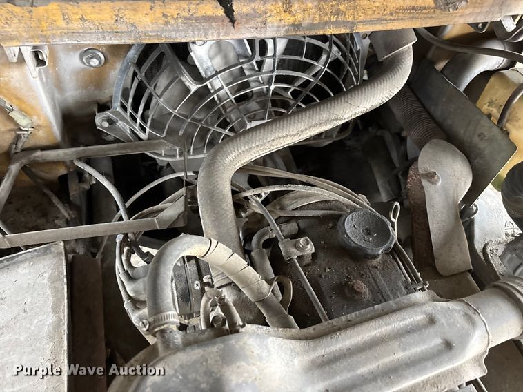 image for item DW7303 Caterpillar GP25K forklift