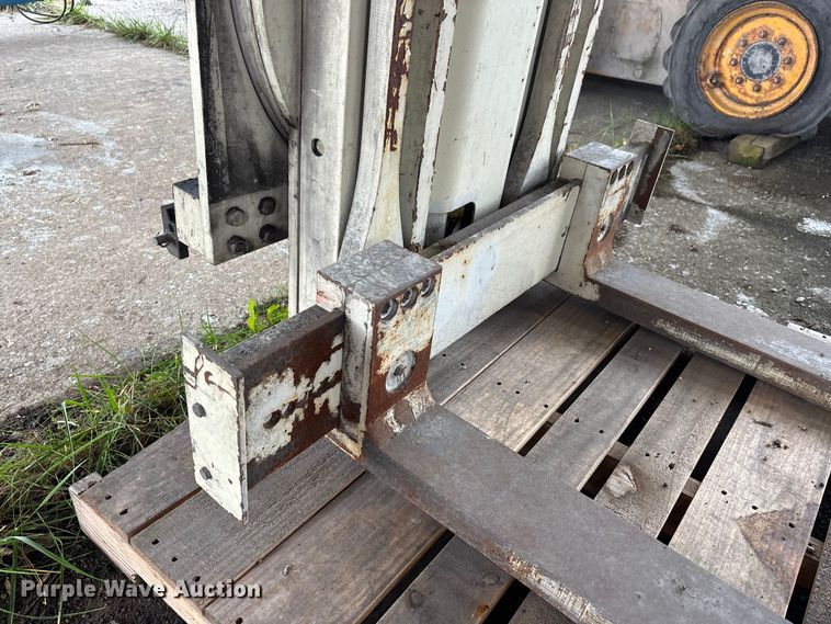 image for item DW7304 Cascade 50D-TAL-243 R-0 forks