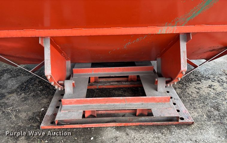 image for item DW7305 Meco self-dumping hopper