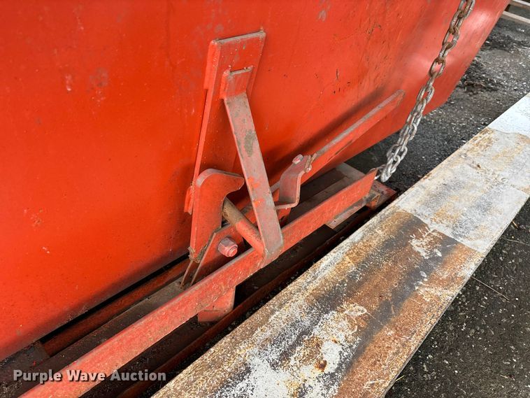 image for item DW7305 Meco self-dumping hopper