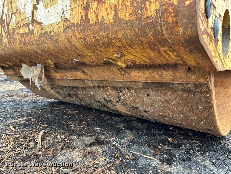 image for item DW7324 2003 Bomag BW 213DH-3 single drum vibratory roller