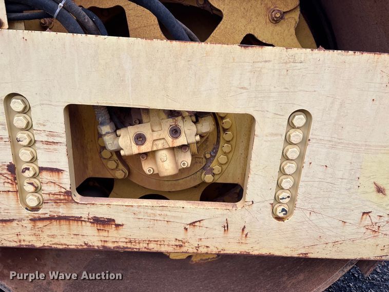 image for item DW7324 2003 Bomag BW 213DH-3 single drum vibratory roller