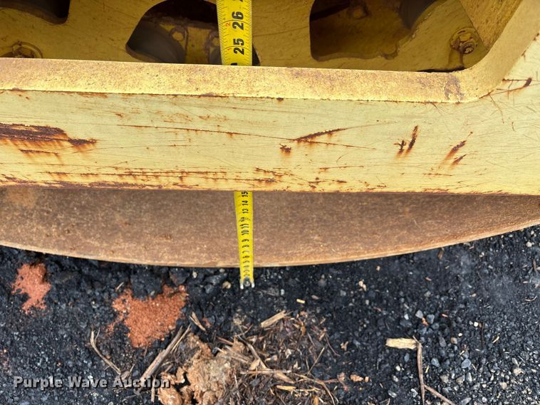 image for item DW7324 2003 Bomag BW 213DH-3 single drum vibratory roller