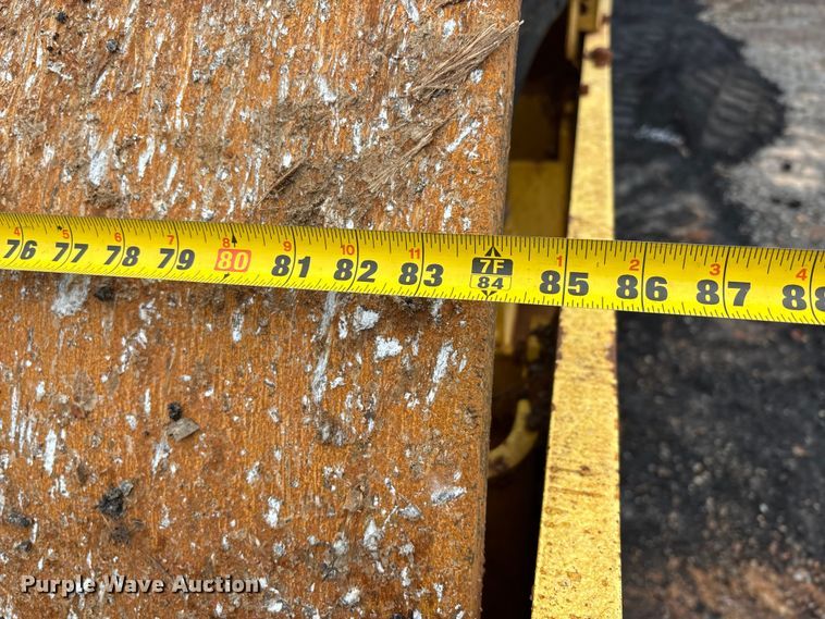 image for item DW7324 2003 Bomag BW 213DH-3 single drum vibratory roller